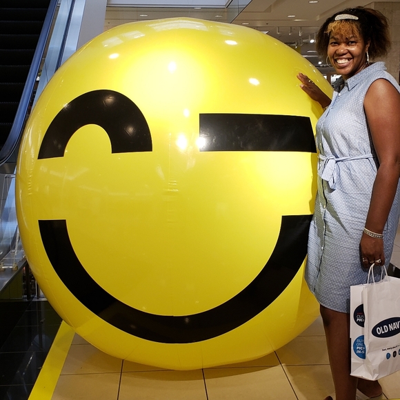 Meet your Posher, Angela - Picture 2 of 4